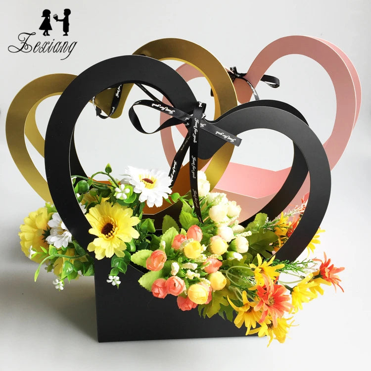 Zexwrap Waterproof Foldable Hollow-out Cardboard Portable Flower Bag with Heart Shape Korean Design Handmade for Gift Packaging