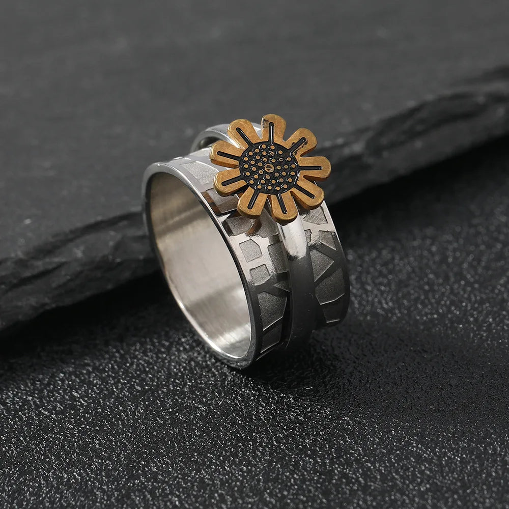 Stainless Steel Hammered Dirty Silver Wide Band Meditation Ring Women Daisy Flower Spinner Fidget Rings for Anxiety Relief
