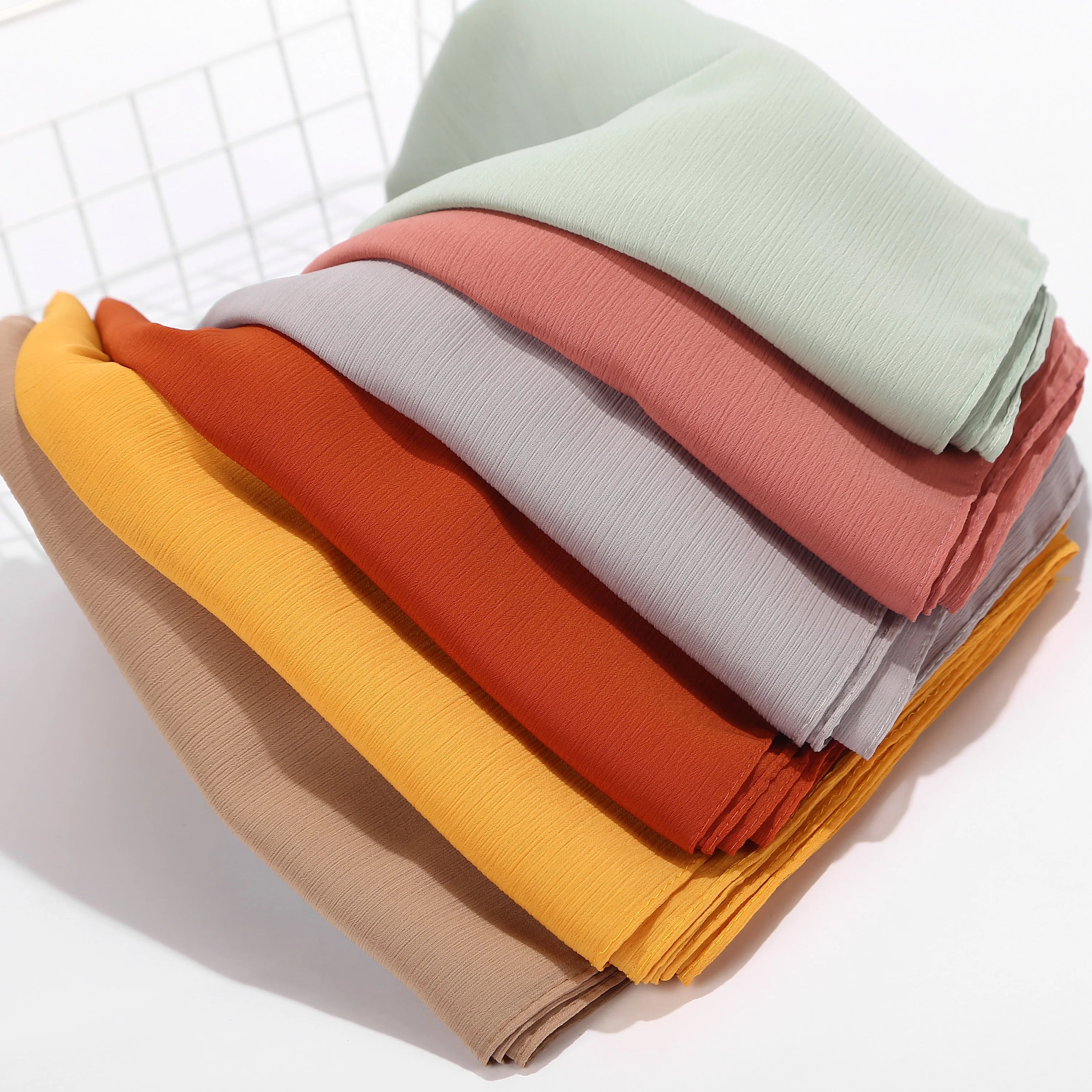 Hot New Breathable Foulard Hijab Scarf for Muslim Women Solid Color Chiffon Scarf with Mesh Cape Plain Pattern Durable Materials