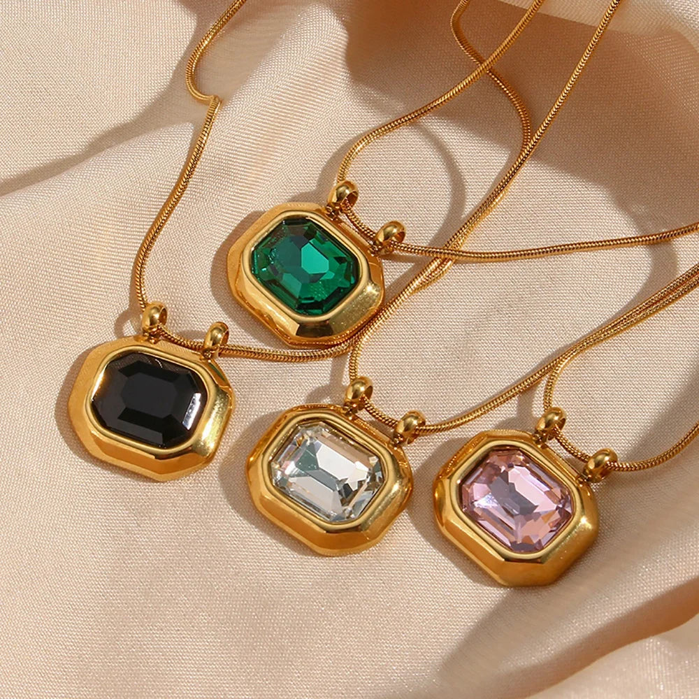 Dreamshow Minimalist Square Zircon Lock Shape Pendant Necklace for Women Gold Plated Jewelry 2022