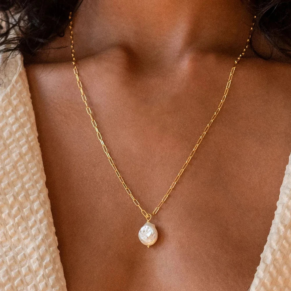 EManco Fashion Baroque Pearl Pendant Link Chain Necklace Natural Freshwater Pearl Necklace Gold Stainless Steel Pearl Necklace