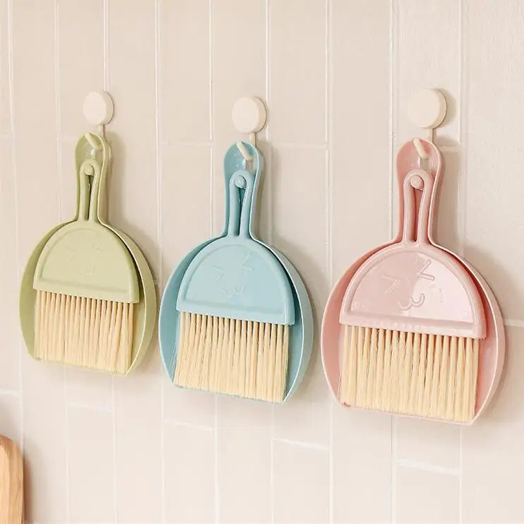 Mini Desktop Home Computer Broom Set Small Kitchen Debris Cleaning Brush with Dustpan for Keyboard Debris Removal