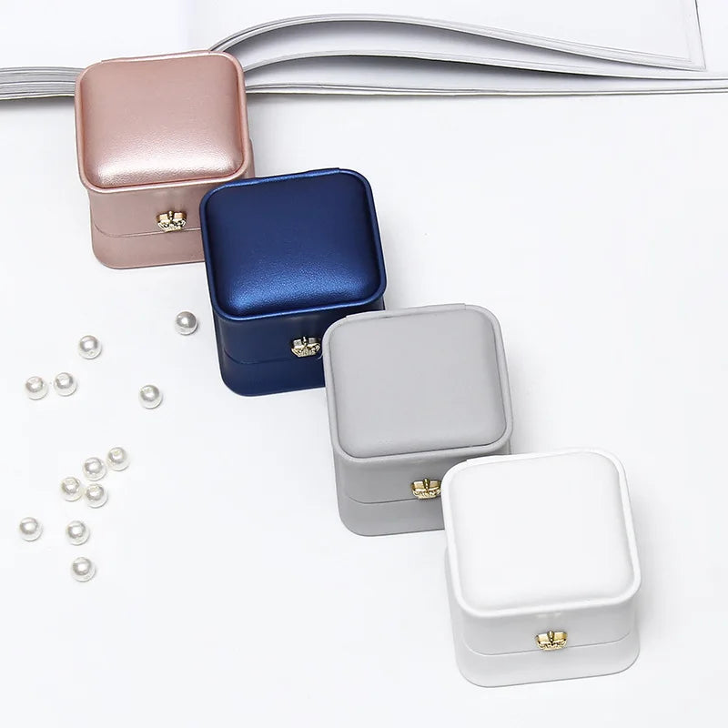 2024 Hot Selling Leather Ring Jewelry Box Custom PU Ring Box Luxury Crown Jewelry Box