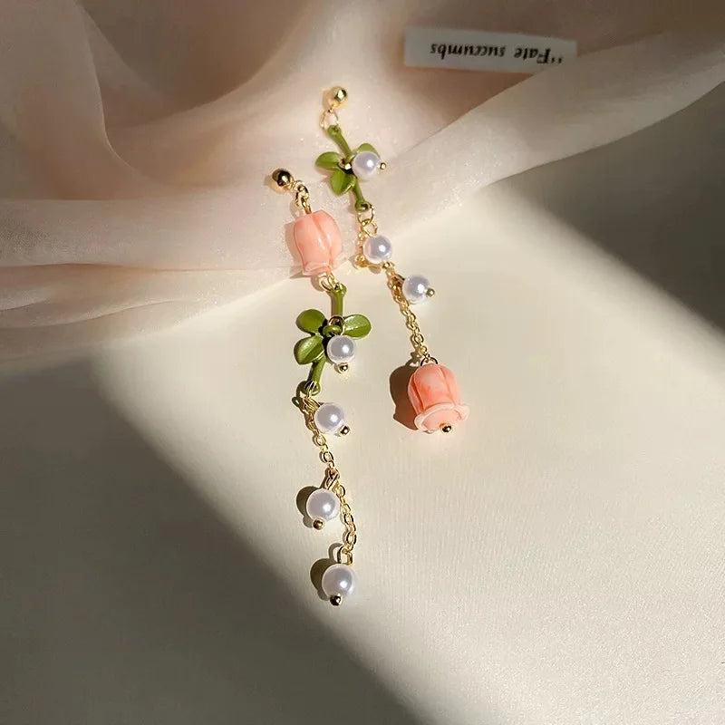 FanYue 2022 Ins New Product Asymmetrical Earring Green Acrylic Flower Earrings for Women Girls