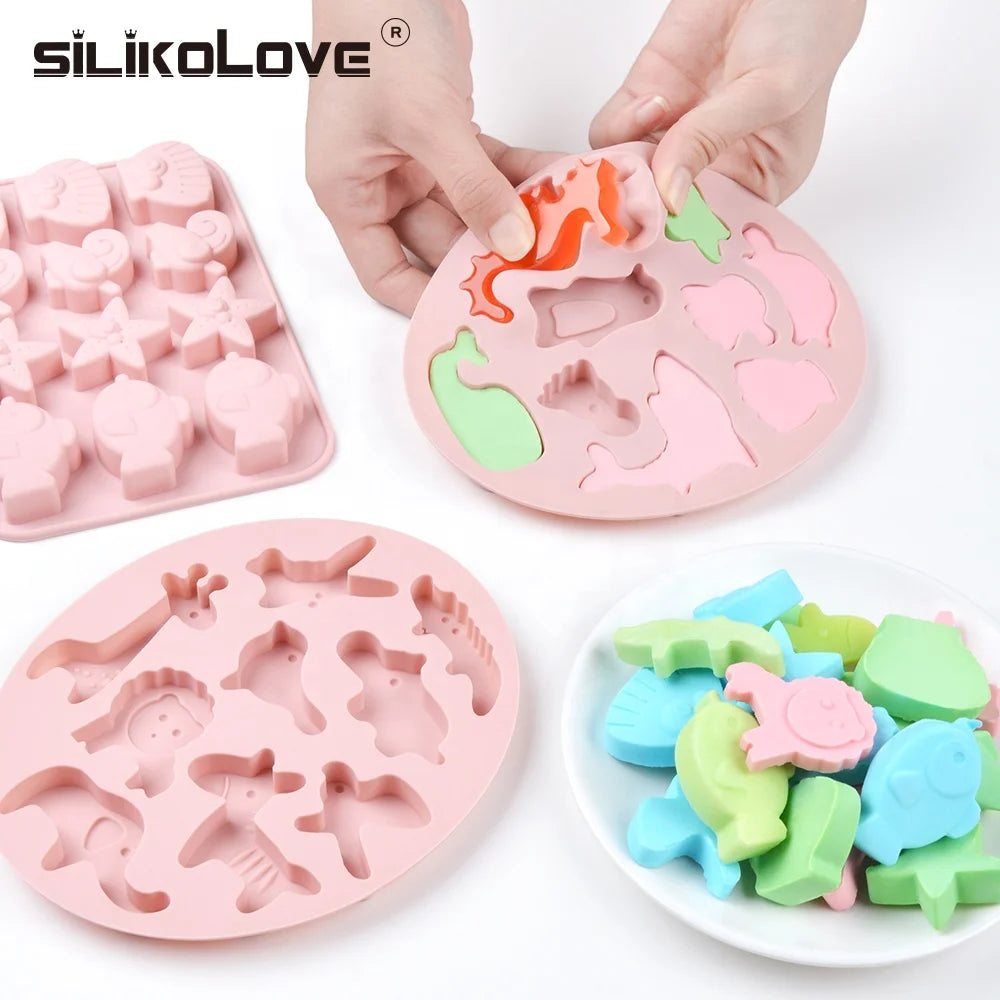 SILIKOLOVE Factory Multi Cavity Cartoon Animal Shape Candy Moulds LFGB Platinum Non Stick BPA Free Silicone Gummy Candy Molds