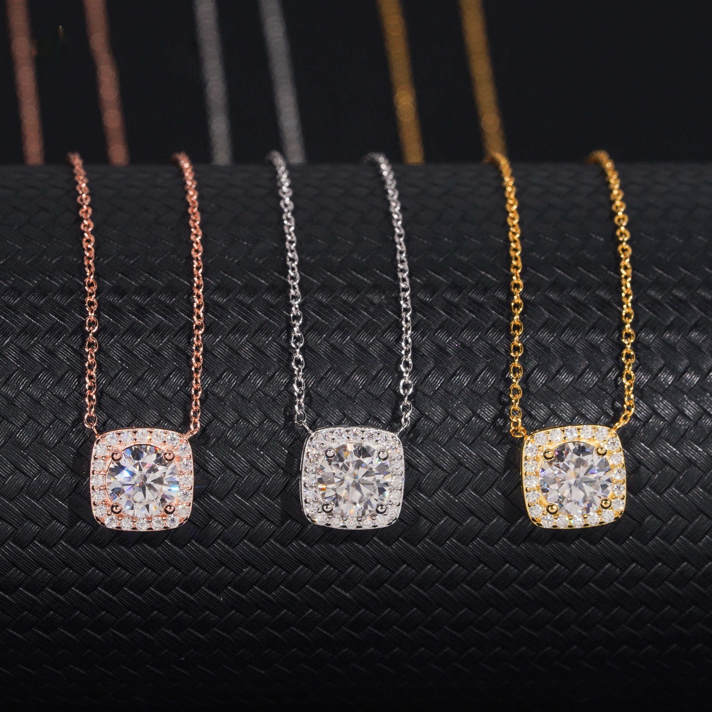 Pass Diamond Test Classic 925 Sterling Silver Round Shape Moissanite Geometric Pendant Necklaces for Women Gift Fashion Jewelry