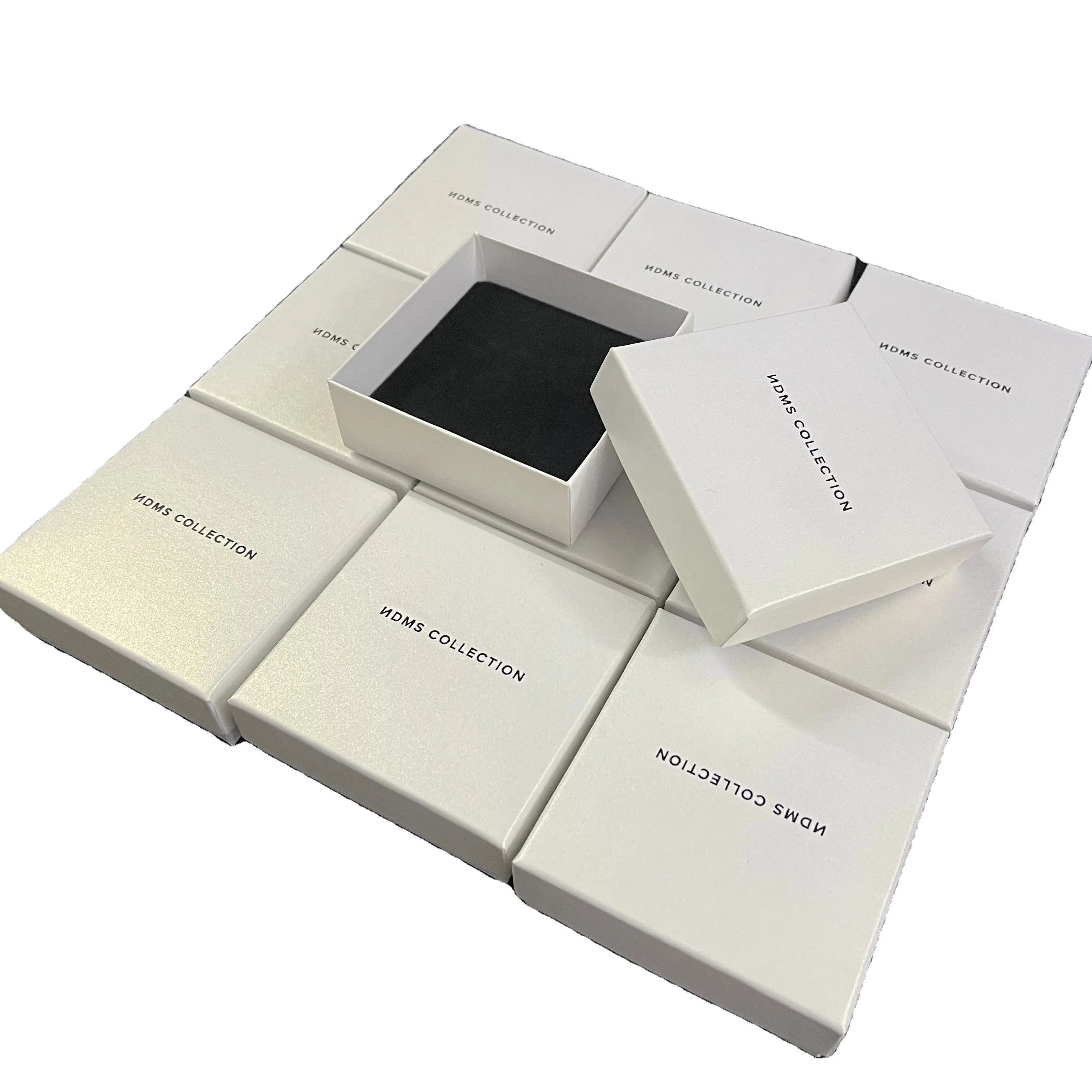 Customized White Lid Bottom Paper Jewelry Box Use to Ring Earring Pendant Necklace