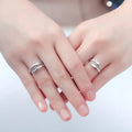 2023 Simple Silver Weddings Rings Set Couple Jewelry Creative Pair of Hands Hug Adjustable Couple Rings Engagement Rings Women