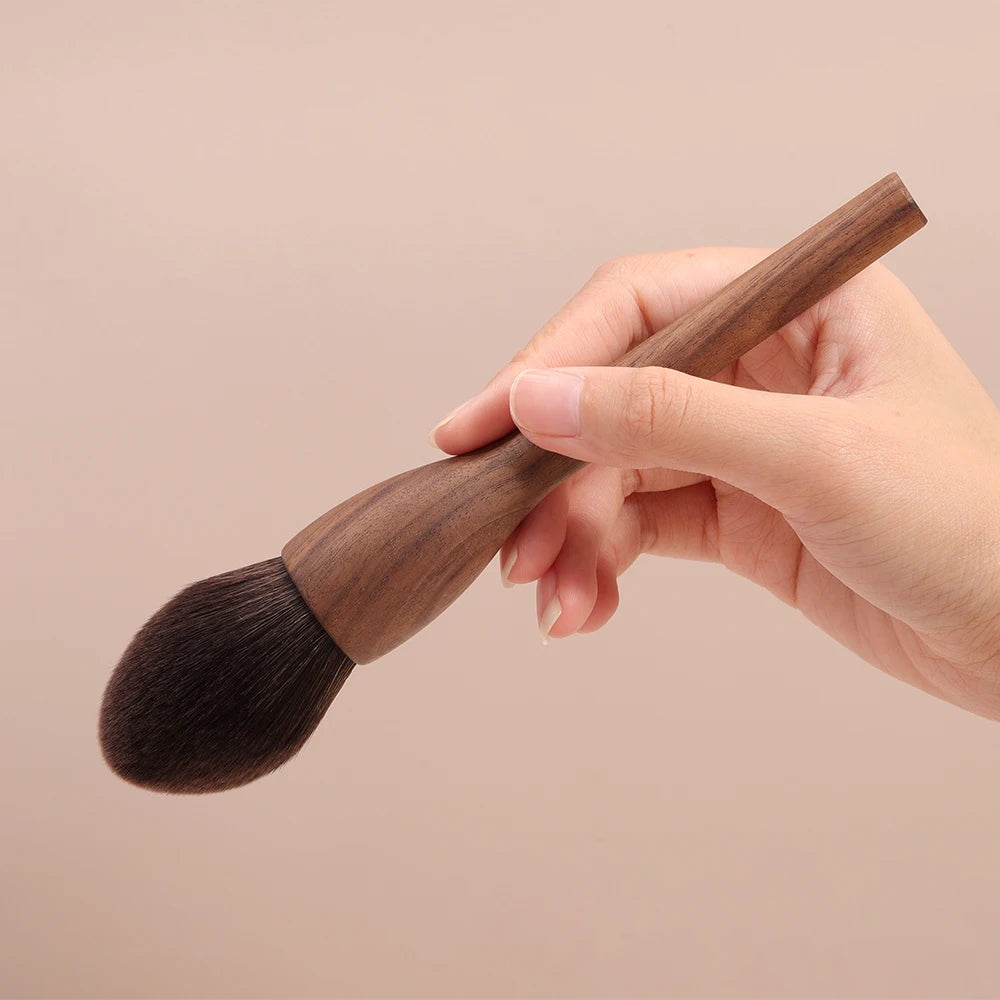 2025 New Luxury Walnut Makeup Brush Vegan Synthetic Hair Makeup Tool Makeup Brush Set