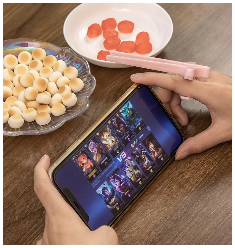 Epsilon Small Finger Chopsticks For Gamers Snackpick Snack Clips Gaming Finger Sleeves Lazy Chopsticks Controllers Accessories