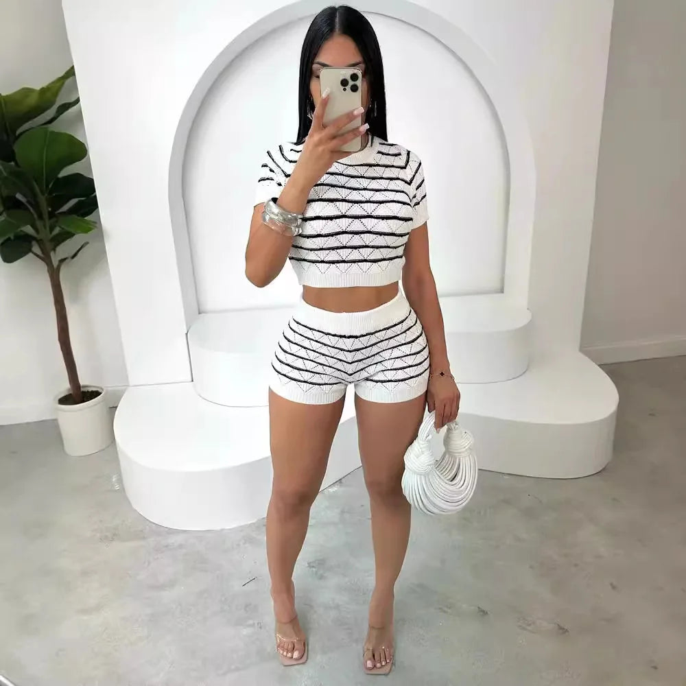 Summer Hot Sale Women Sexy Short Sleeve O Neck Crop Top Patchwork Design Mini Shorts Women Casual Two Pieces Set