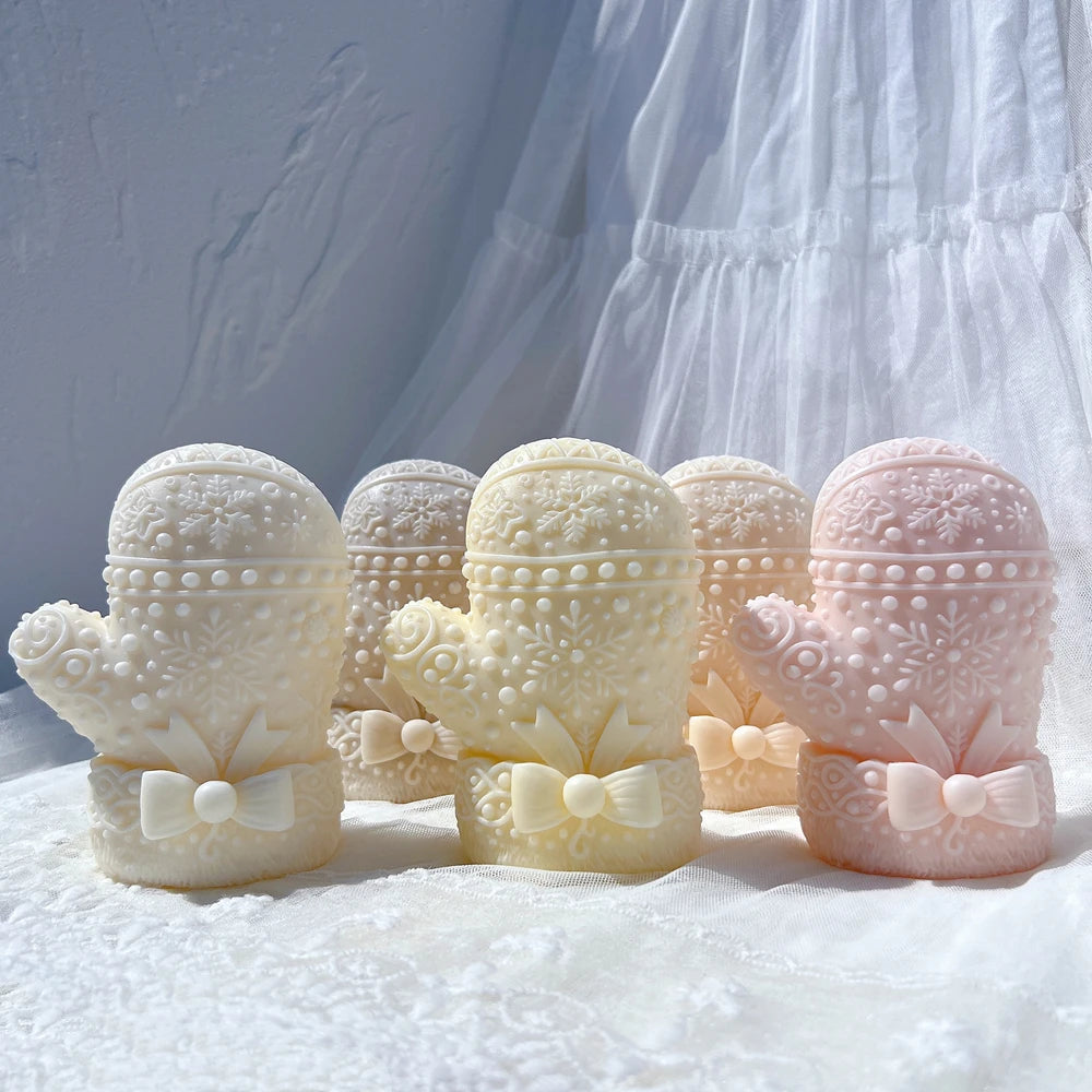 Gingerbread Christmas Gloves Silicone Candle Mold Xmas Winter Snowflake Mittens Silicone Mold Soy Wax Silicone Mould Xmas Deco