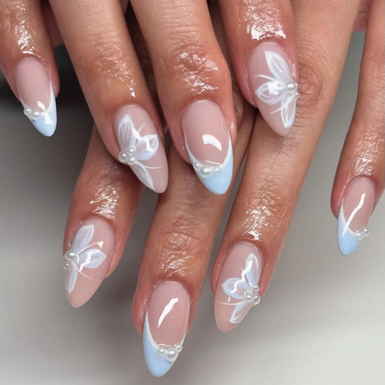 3909 Elegant Blue French White Butterfly and Pearl Short Almond False Nail Press on Nail Artificial Fingernails Customize