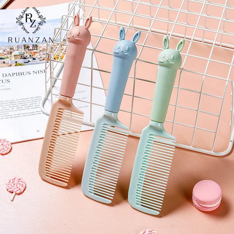Yue Hot Sale Wholesale Cute Shape Handle Hair Comb Promotional  Private Label Hair Comb