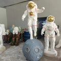Popular Outdoor 3d Large Astronaut Statue Home Decor Figurines Space Art Sculpture