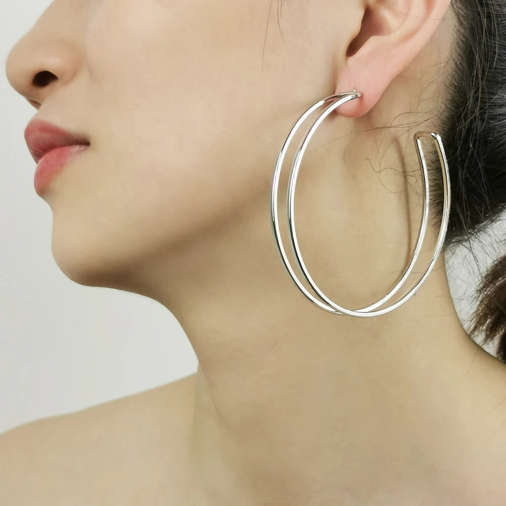 Minimalist Fashion Smooth Shiny Hoop Earrings Hollow Out Hip Hop Statement Alloy Circle Earrings for Women Party Jewelry