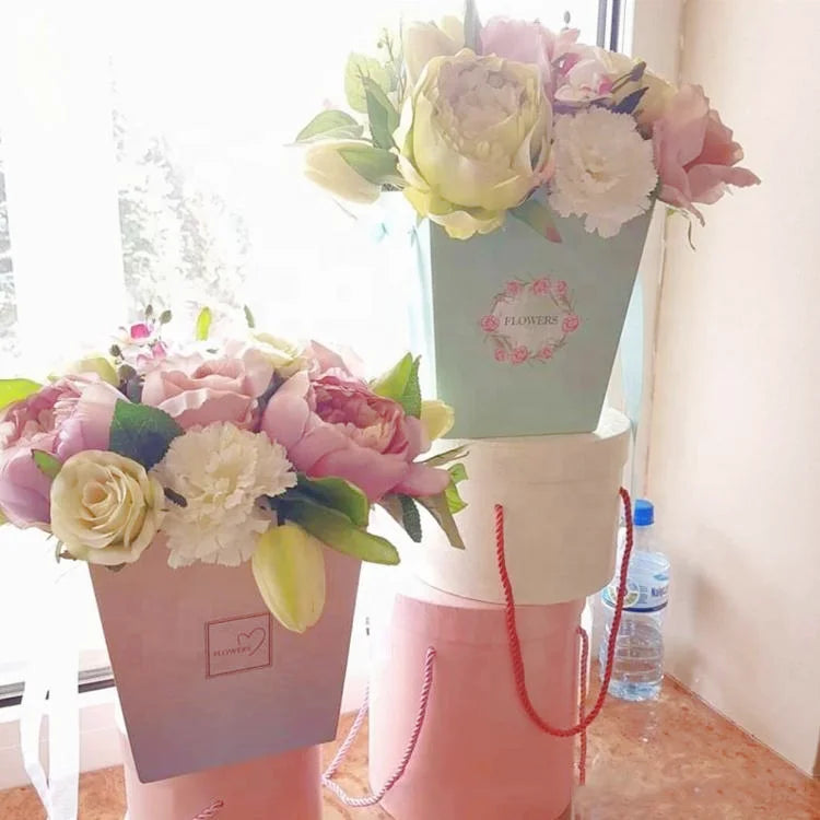 Valentine's Day Trapezoid Cardboard Portable Box Flower Bucket Flower Box Rose Box with  Handle