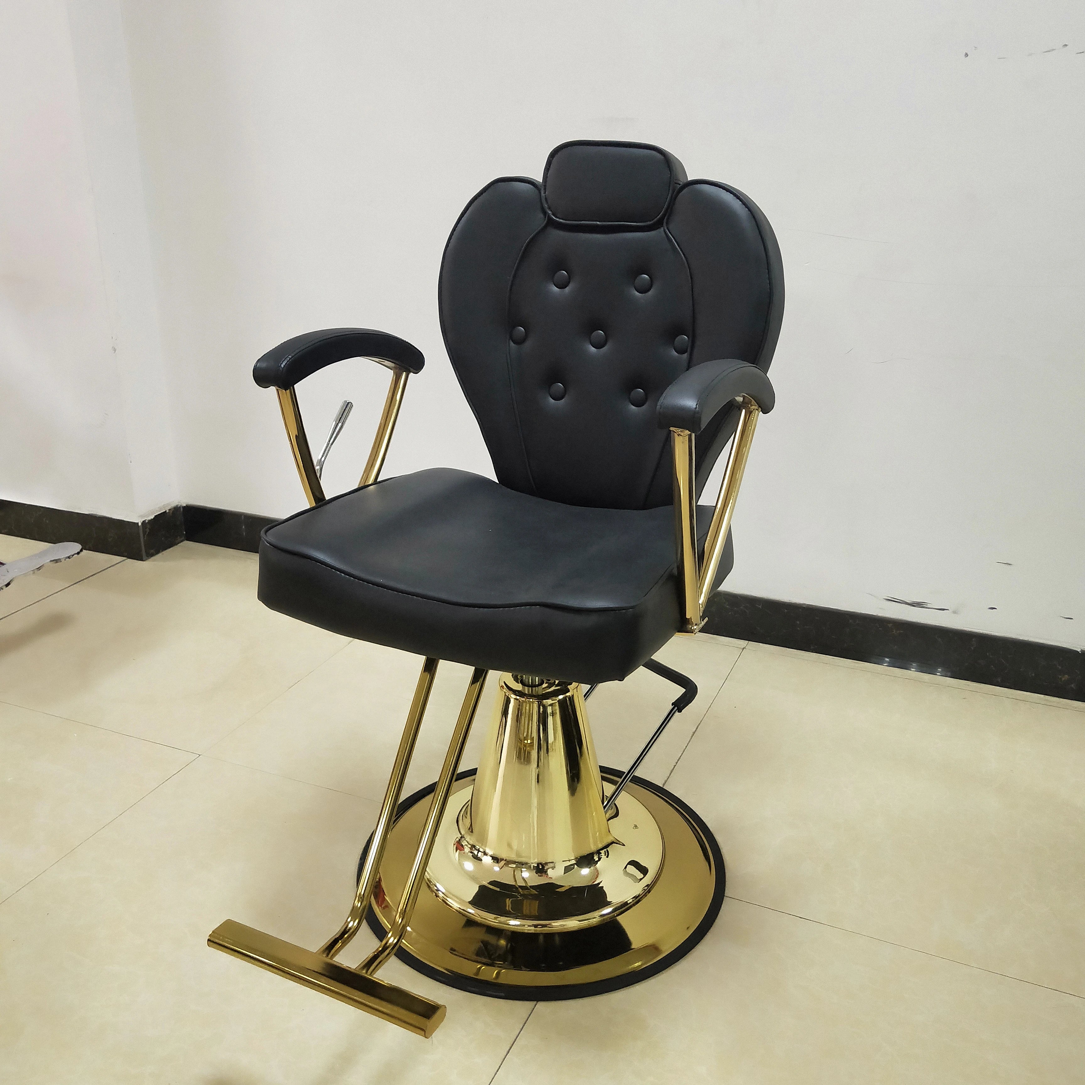 Kisen Hot Sale Style Heavy Duty Black Red Hydraulic Barber Chair Salon Chairs Recline Chairs White Luxury Beauty Salon Equipment
