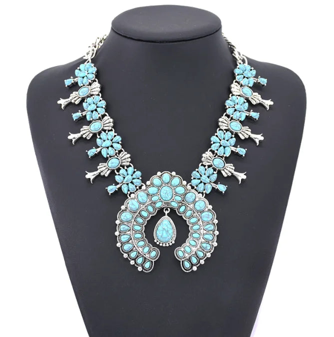 Fashionable Bohemian Red Big Size Turquoise Flower Pendant Alloy Necklace