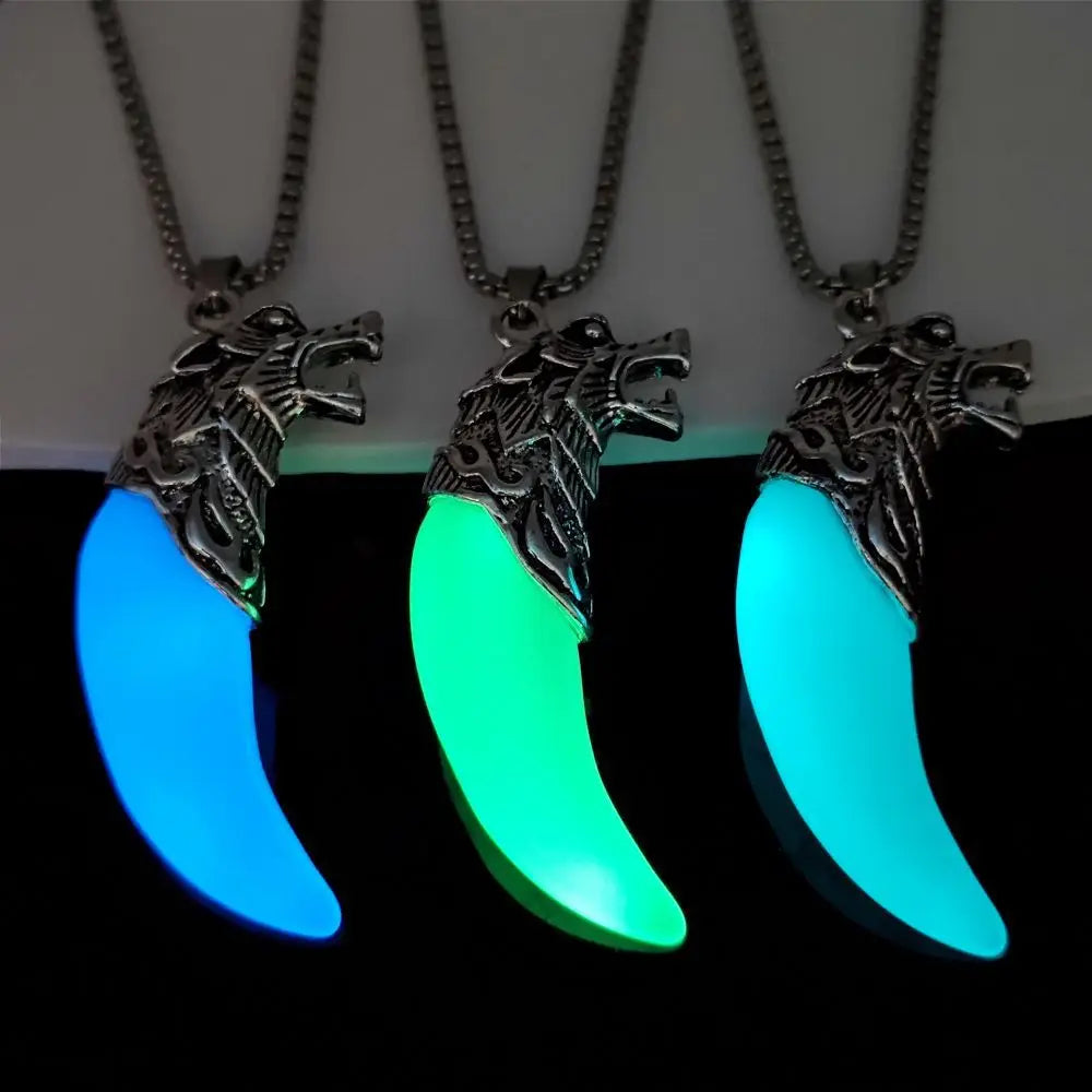 New Vintage Men's Luminous Wolf Tooth Necklace Creative Personality Animal Shape Glow-in-the-dark Tooth Pendant Necklace(KN5423)