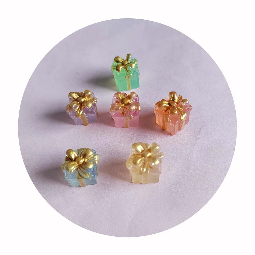 Glow in Dark 3D Christmas Gift Box Miniature Resin Xmas Boxes Luminous Doll House Play Toys Mini Model Jewelry Making