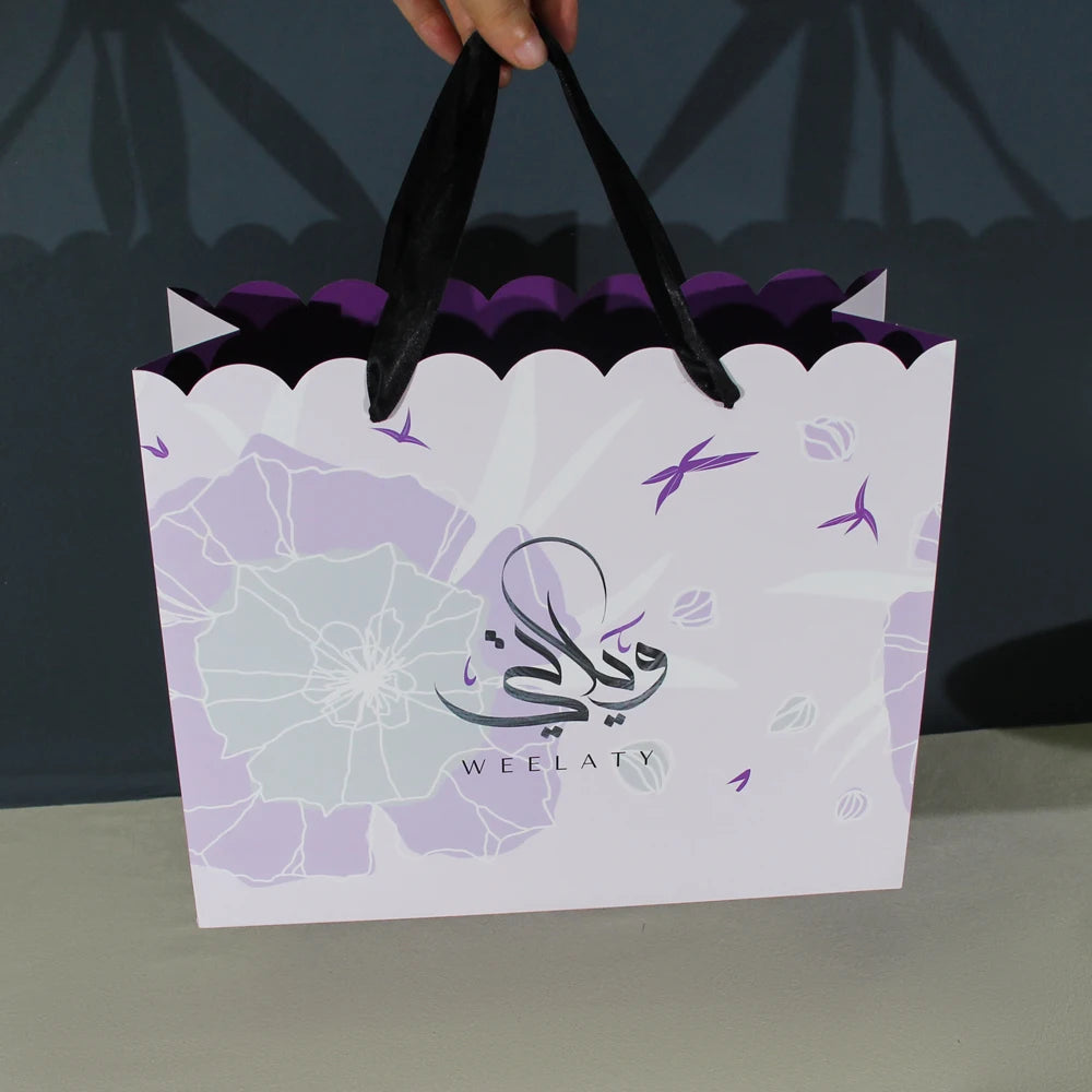 Wholesale Customized Kraft Paper Bag with Embossed Logo Art Paper Shopping Bag Packaging for Shoes Fur Clothing
