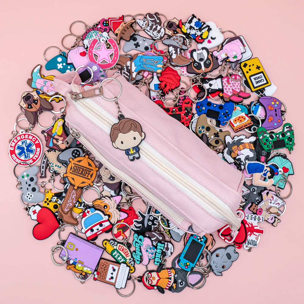 Luxury Pink Keychain Elegant Heart and Star Charm Lightweight Keyring for Women Fashion Accessories and Everyday Carry