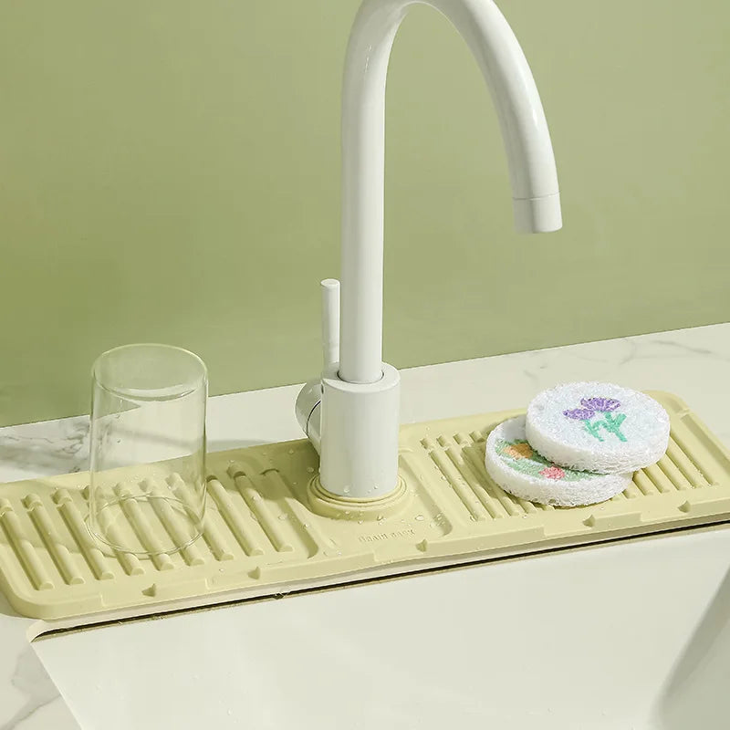 Silicone Faucet Handle Drip Catcher Tray Splash-Proof Sink Faucet Silicone Draining Pad Kitchen Faucet Sink Splash Guard