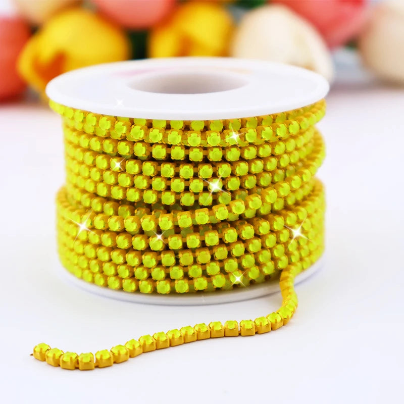 Mocha 3D SS6 SS8 Sew-on Rhinestone Trim Chain Colorful Nail Art Decoration for Bags Garments Shoes Hot-Fix Glass Rhinestone Cup