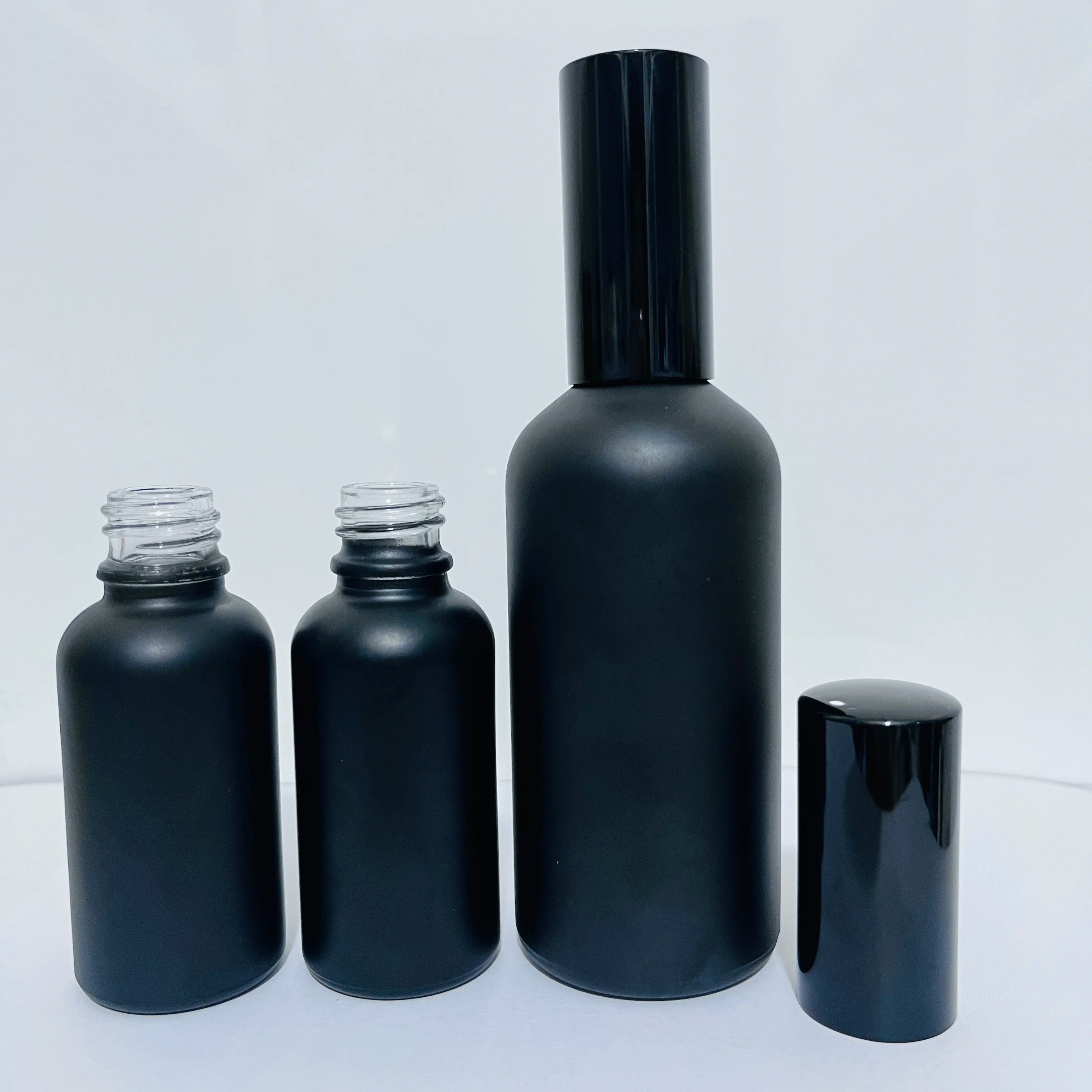 Factory Price Good Quality 50ml Color Boston Spray Bottle with Metal Cap