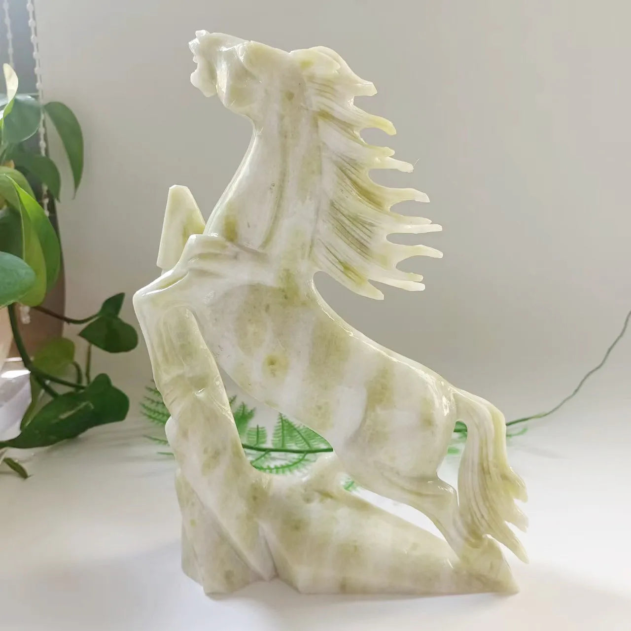 Xiuyan Jade Horse High Quality Natural Quartz Factory Customize Horse Healing Stone Horse for Decoration