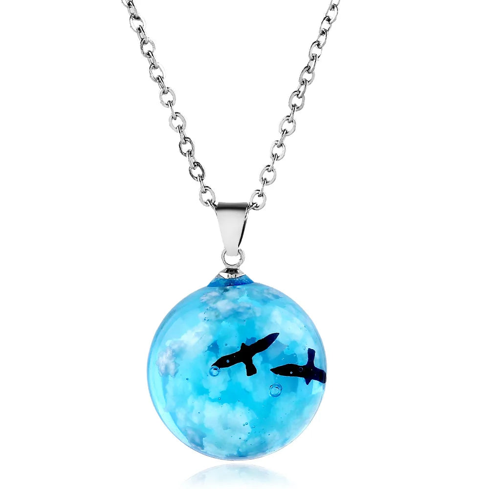 Chic Transparent Luminous Resin Round Ball Pendant Necklace Women Men Fashion Blue Sky Clouds Birds Necklace Jewelry