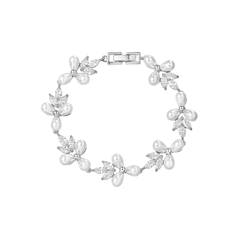 Dainty Cubic Zirconia Pearl Leaf Bracelet Wedding Jewelry Gift for Mom Fashionable Tennis Bracelet-Mother of the Groom