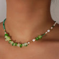 New Arrival Green Jade Stone Necklace Irregular Beaded Semi-precious Necklace Baroque Pearl Clavicle 18K Gold Jewelry for Women
