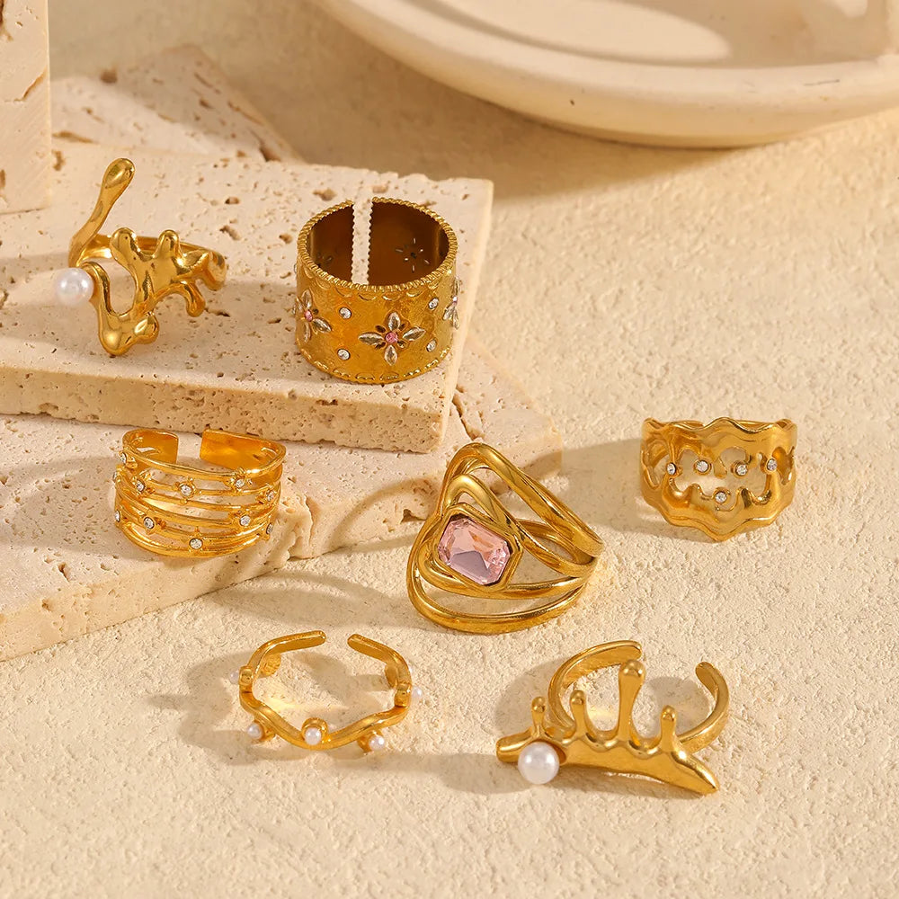 2026 Fashionable French Retro 18 k Gold Plated Stainless Steel Women's Light Luxury Pearls Zircon Ring