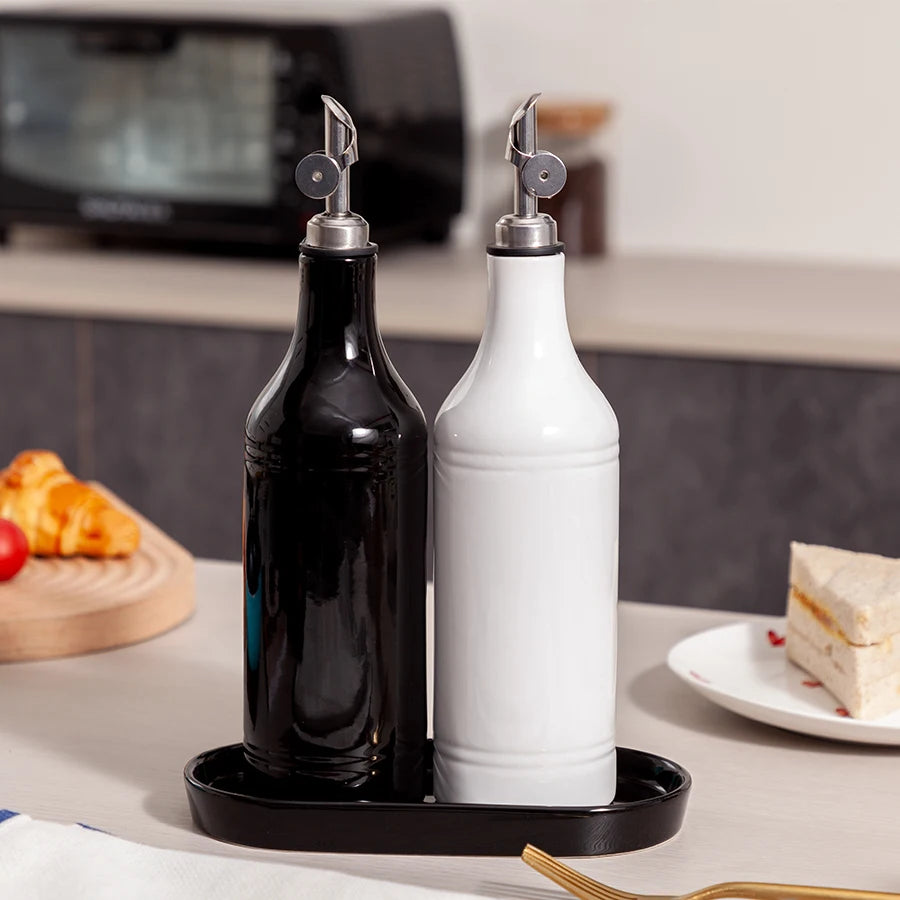 Modern Kitchen Liquid Oil Container Custom logo Luxury Ceramic Olive Oil and Vinegar Bottle Set with Saucer
