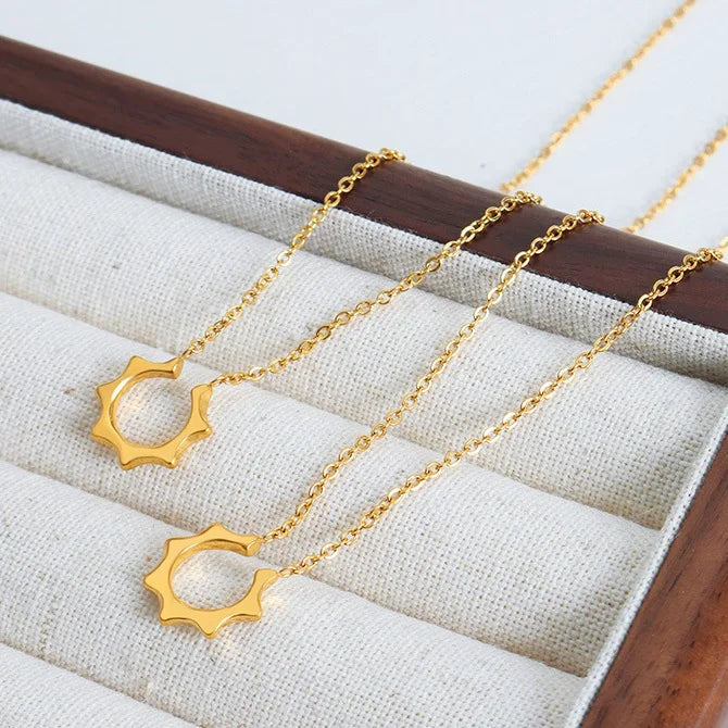 High End Minimalist Jewelry Curved Geometric Pendant Necklace Stainless Steel Gold Plated Necklace Collier En Acier Inoxydable