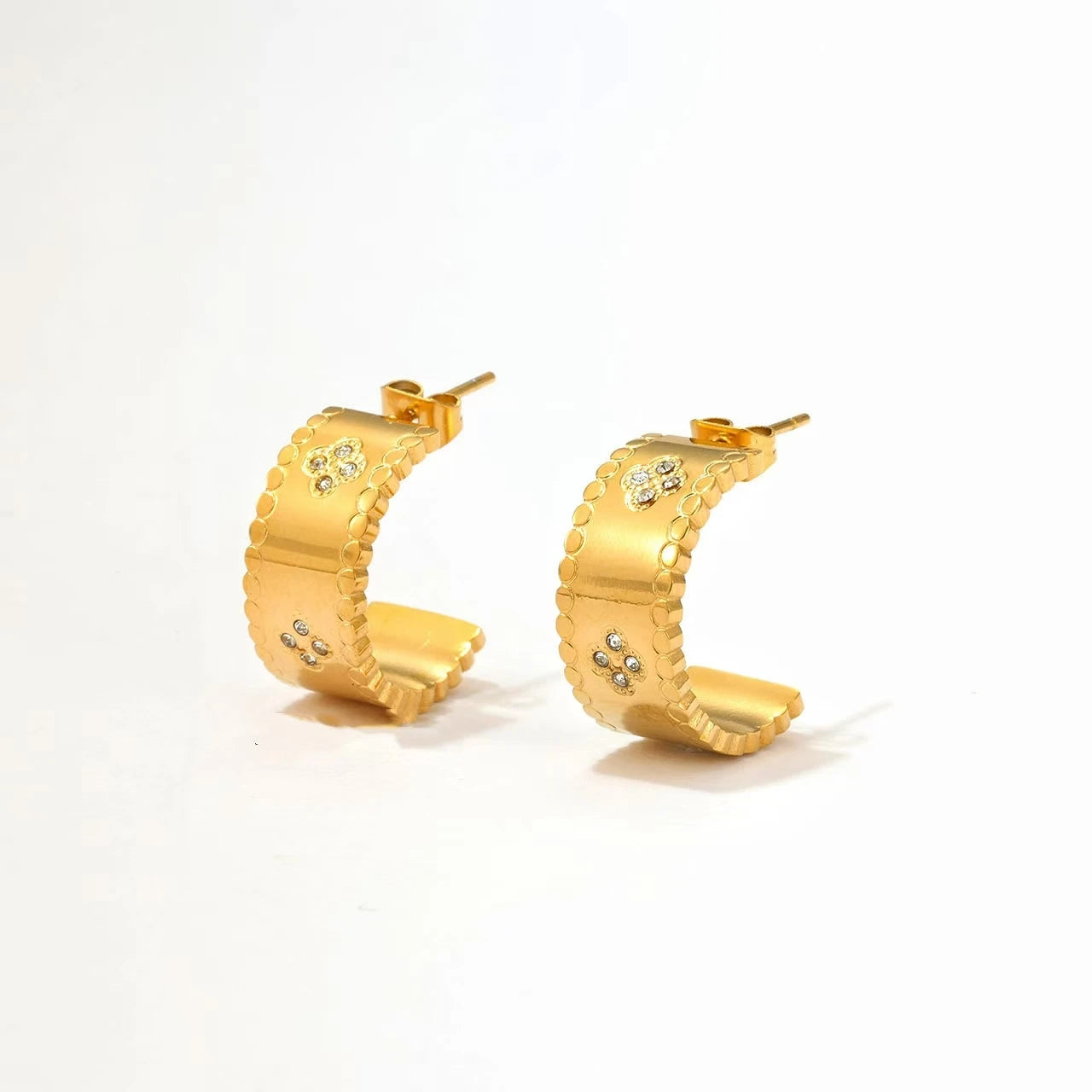 Stainless Steel Four Leaf Clover CZ Zirconia Studs Earrings Half Round Luxury 18K Gold Plated Fashion Jewelry for Women Hot Sale