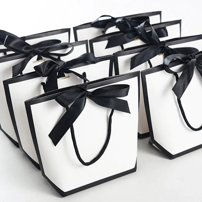 Custom Design Luxury Gift Shopping Paperboard Bags with Your Logo Ribbon Bow Tie for Jewelry & Watch