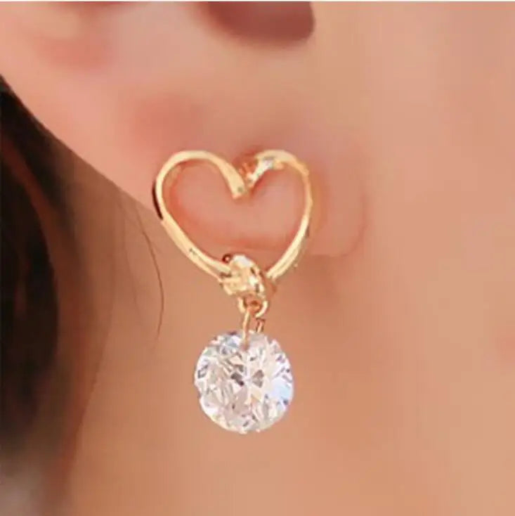 Fashionable Gold Hollow Heart Shaped Earrings Round Rhinestone Pendant Dorp Earrings