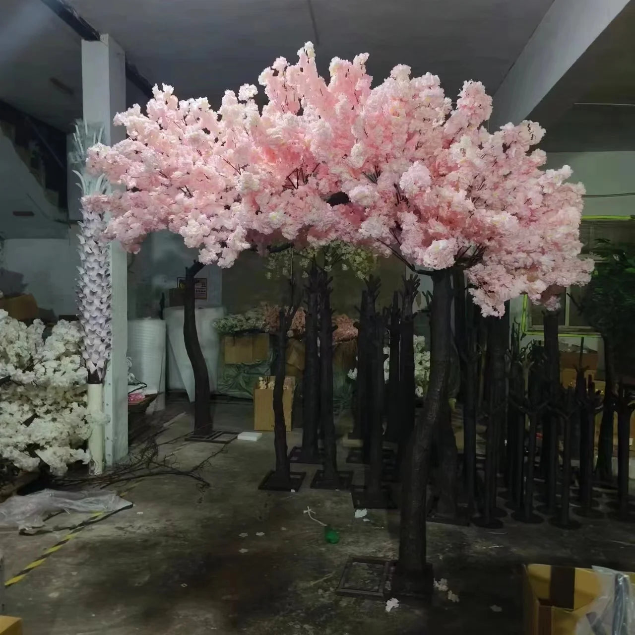 Real Look Natural Full Flowers Customized Size Multi Colors Extension Cherry Blossom Trees for Wedding Decoration