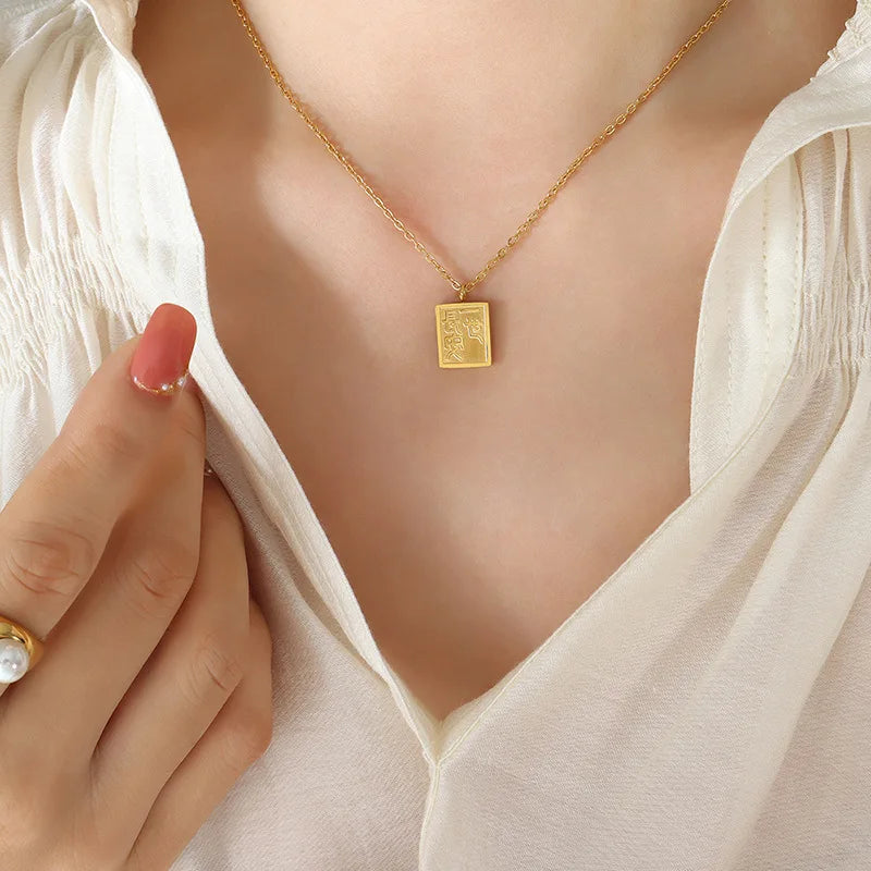 2022 Fashion New Stainless Steel 18K Gold Simple Light Luxury Retro Palace Style Lettering square Card Pendant Choker Necklace