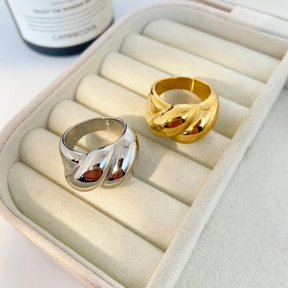 Titanium Steel Gold Plated Ring Joyas De Acero Inoxidable Fashion Fried Dough Twists Texture Ring Jewelry for Women