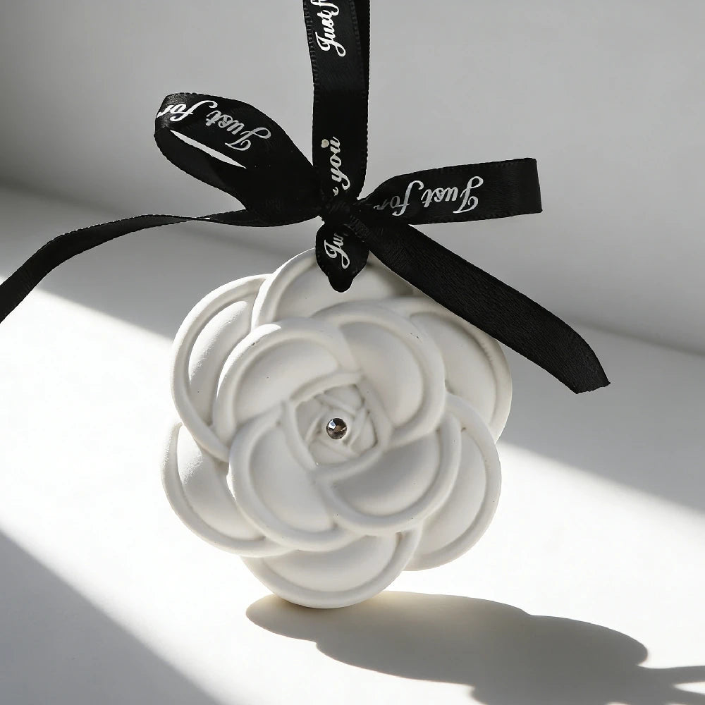 Stocked Hanging Scented Ceramic Car Wardrobe Aroma Plaster Air Freshener Porcelain Flower Home Fragrance Essential Oil Diffuser