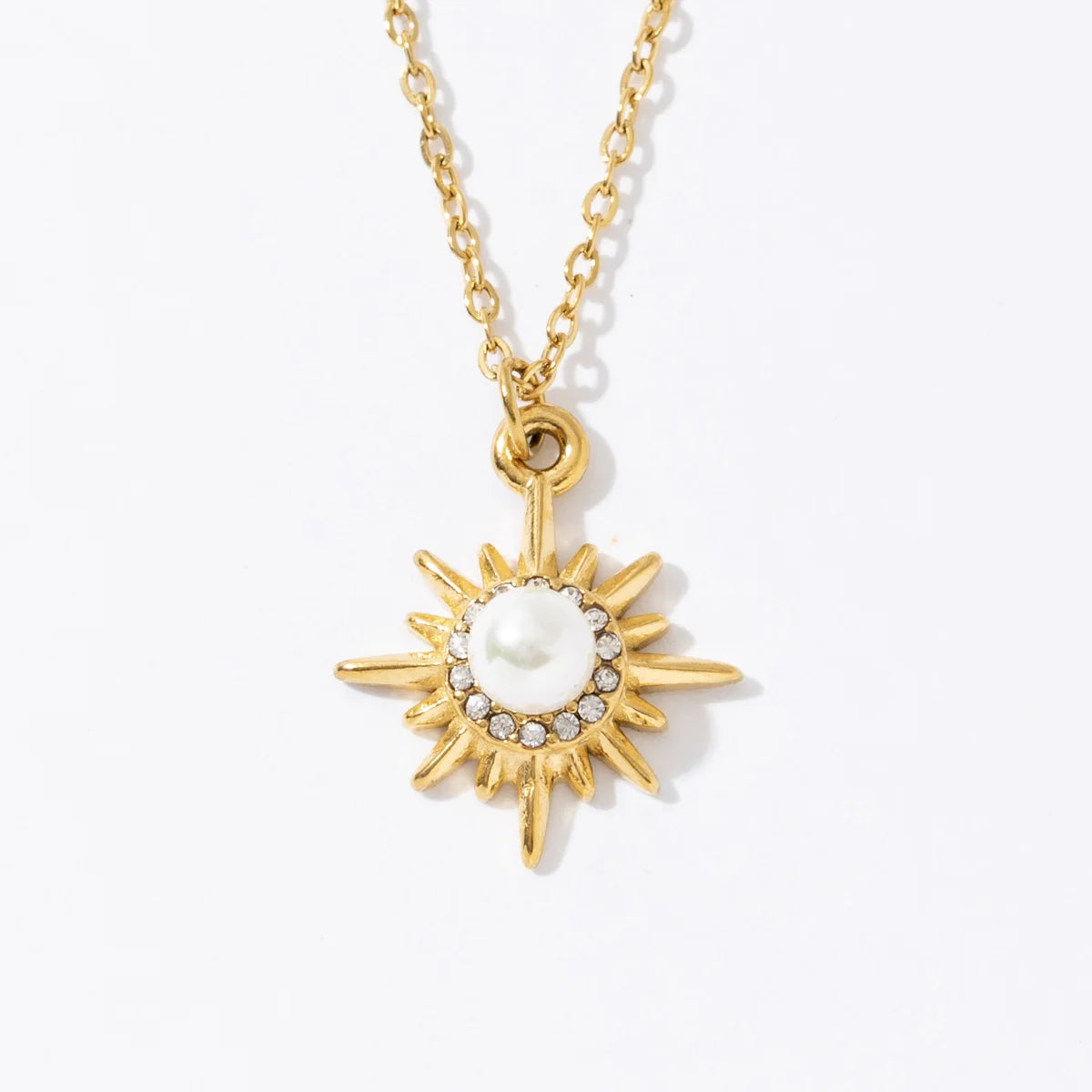 Trendy Fashion Retro 18K Gold Stainless Steel Zircon Round Pearl Star Pendant Necklace