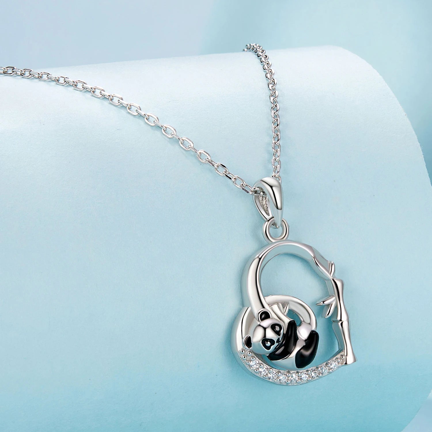 Wholesale 925 Sterling Silver Cute Panda Necklace for Heart Shape Pendant Necklace Panda Hypoallergenic Jewelry Gift SCN515