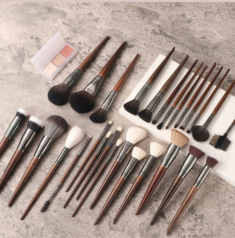 Professional Multi-Brush Animal Hair Makeup Brush Set Soft Goat Synthetic Hair Eye Shadow Blusher Contour Cosmetic Blending Wood