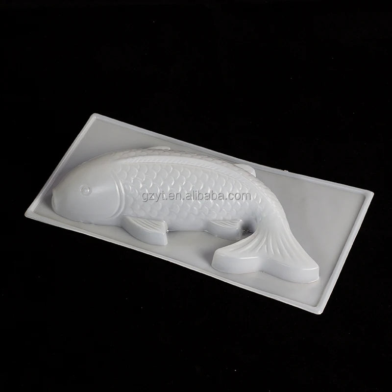 Classic Kitchen & Dining Room DIY Cake Baking Tool Small Curved Tail Fish Design PP Mold Made of Durable Plastic