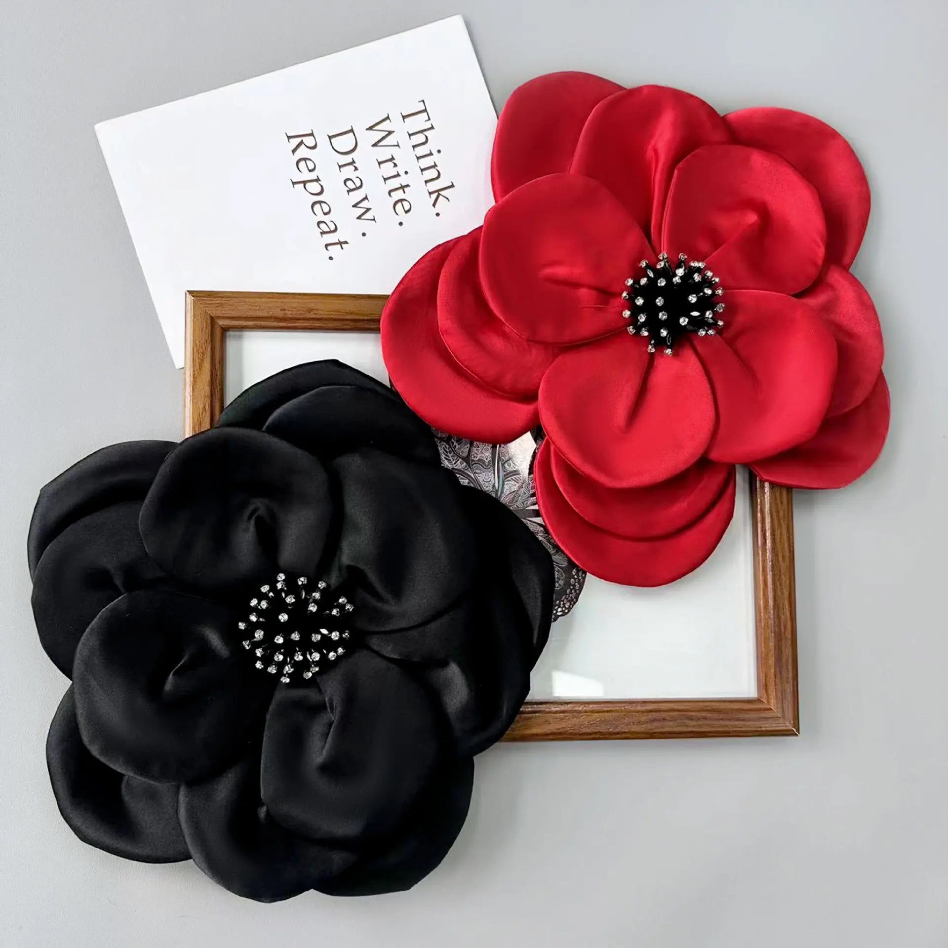 Korean Fabric Large Flower Brooches Women Fashion Crystal Badge Lapel Pins Wedding Party Corsage Jewelry Accessories Model 7330