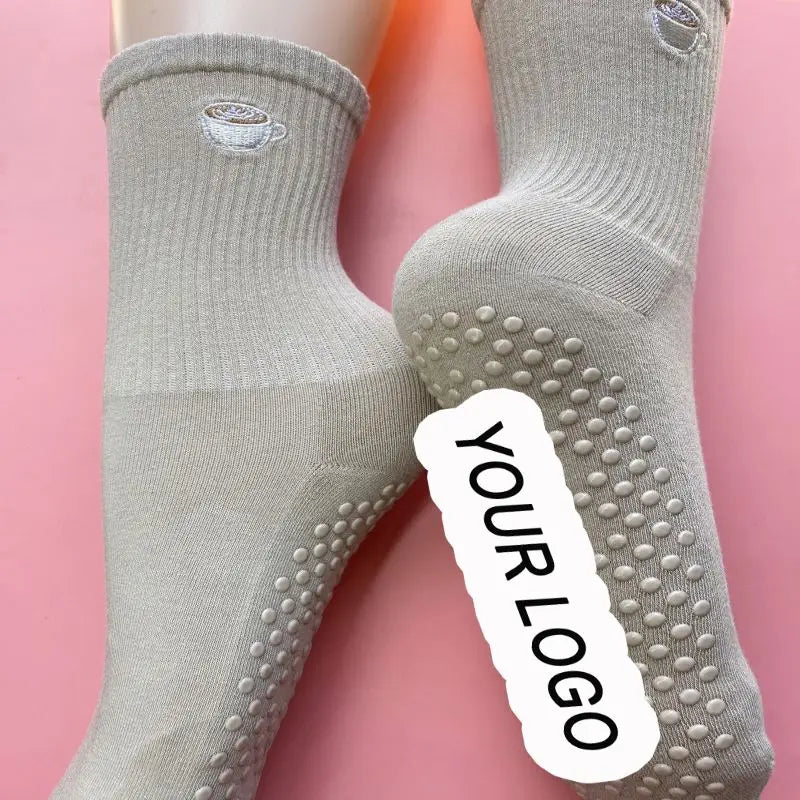 Wholesale Cotton Gym Grip Pilates Sock Women Non-Slip Yoga Socks Custom Logo Striped Yoga Grip Sock